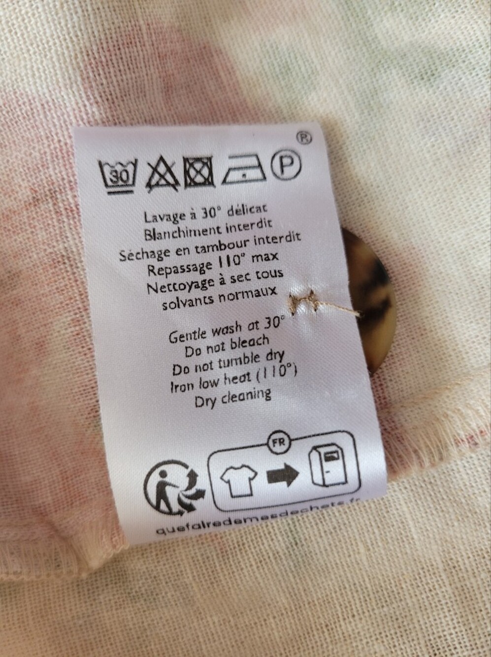 Sézane Alberello Shorts – Magda Floral Patchwork Linen – EU 44 / US 12 - Picture 7 of 11